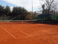 8 canchas de polvo de ladrillo